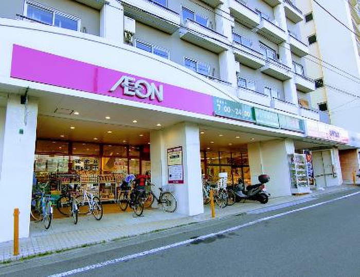 コンビニ　まいばすけっと世田谷代田駅前店（コンビニ）まで100m