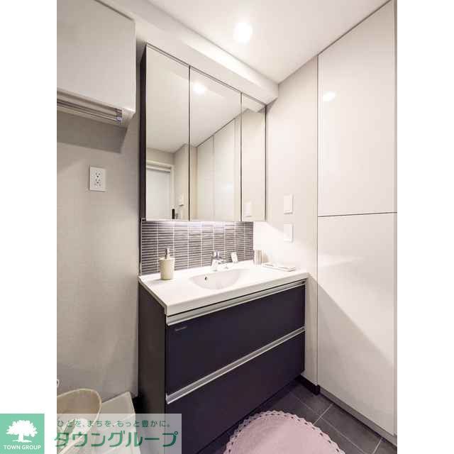 洗面設備　【家具・家電の備え付けはありません】