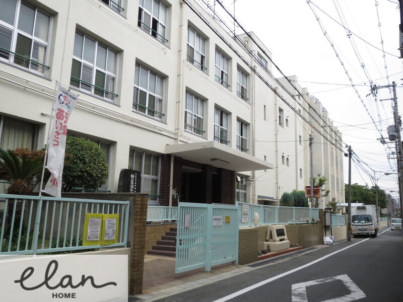 小学校　中本小学校（小学校）まで386m