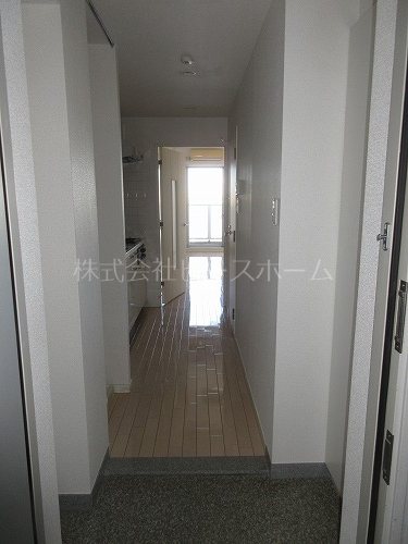 玄関　※別号室参考写真