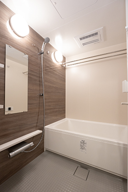 バス・シャワールーム　※写真は同タイプ住戸です。