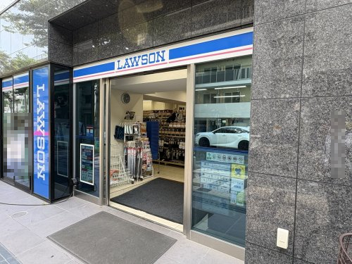 コンビニ　ローソン 横浜吉田町店（コンビニ）まで115m