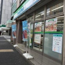 コンビニ　ファミリーマート渋谷児童会館前店（コンビニ）まで116m