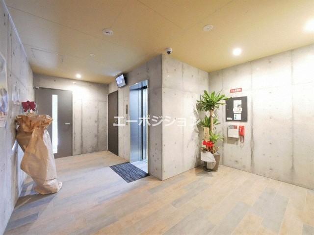 ロビー　wolf Pack Apartment