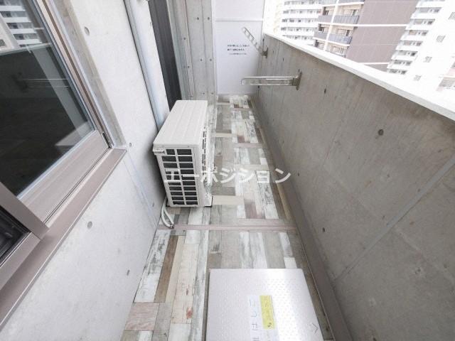 バルコニー　wolf Pack Apartment