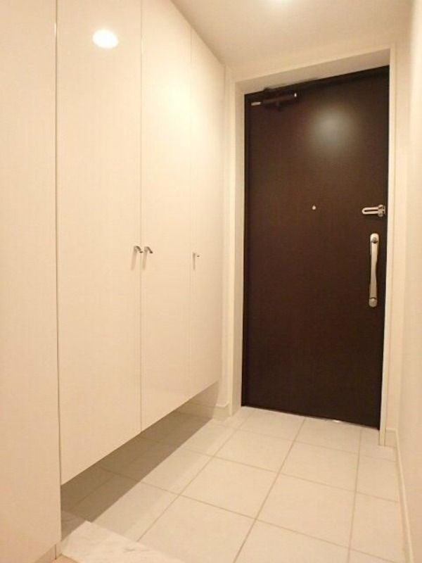 玄関　※別部屋参照