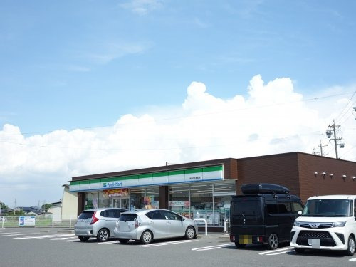 コンビニ　ファミリーマート 愛西内佐屋町店（コンビニ）まで493m