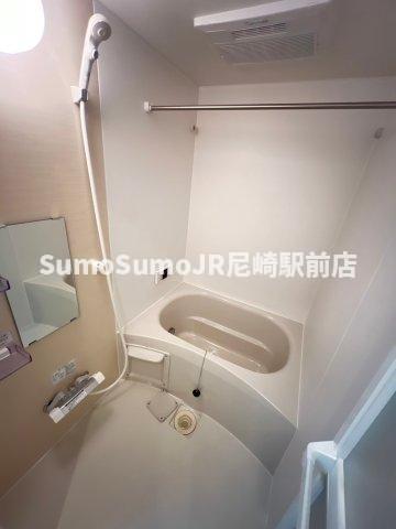 バス・シャワールーム　お風呂です