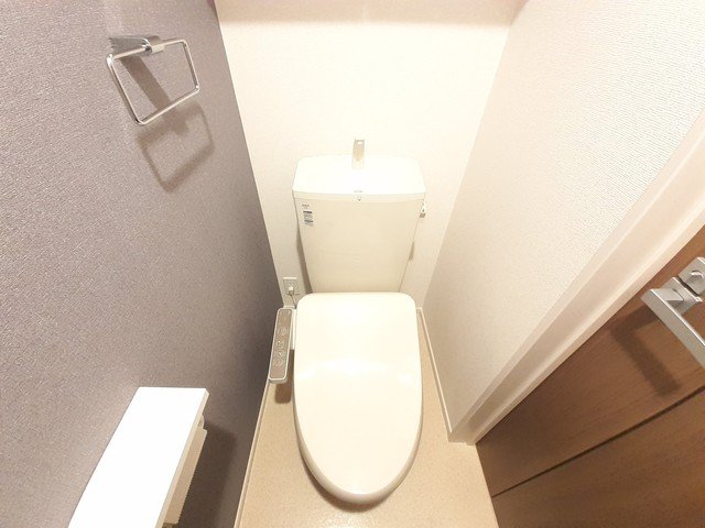 トイレ　落ち着いたトイレです
