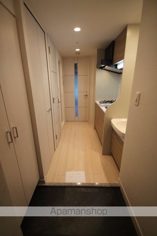 プレサンス堺筋本町フィリアの玄関写真