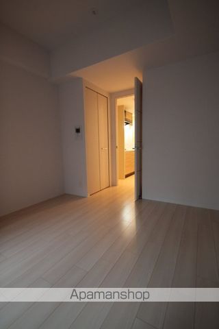 プレサンス堺筋本町フィリアの居間写真