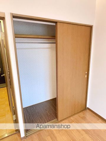 ＪＲ東海道本線 浜松駅 バス乗車時間：38分 最寄りバス停で下車 徒歩6分 3階建 築31年の内装写真