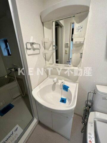 洗面設備　コンパクトで使いやすい洗面所
