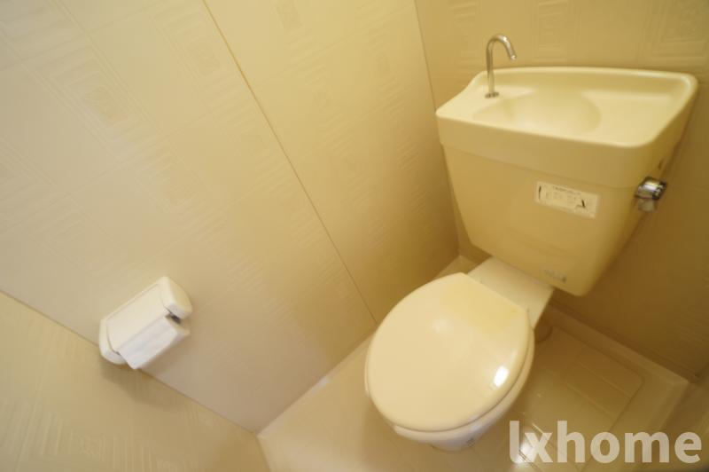トイレ　清潔感のあるトイレです