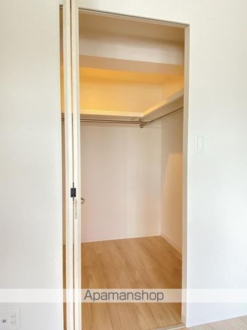 ブリリアント トゥデイの内装写真