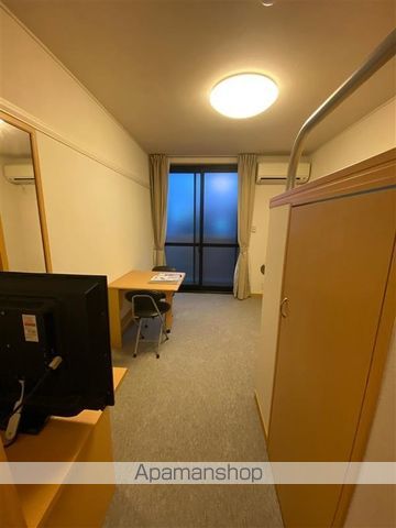 レオパレスア ボンドの居間写真