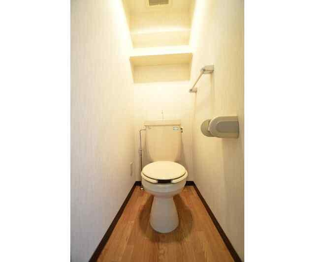 トイレ　清潔感のあるトイレです