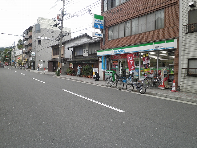 コンビニ　ファミリーマート 麻田東一条店（コンビニ）まで209m