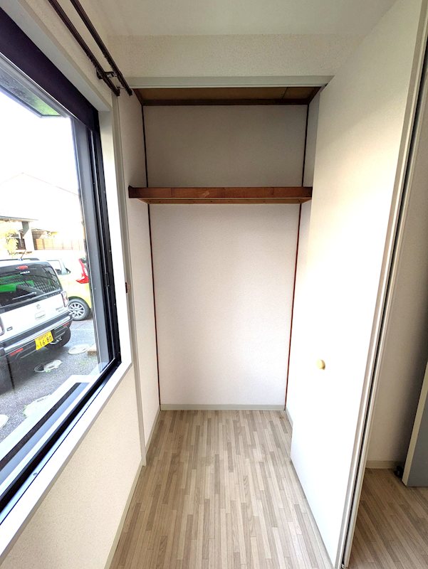収納　間取反転のお部屋です