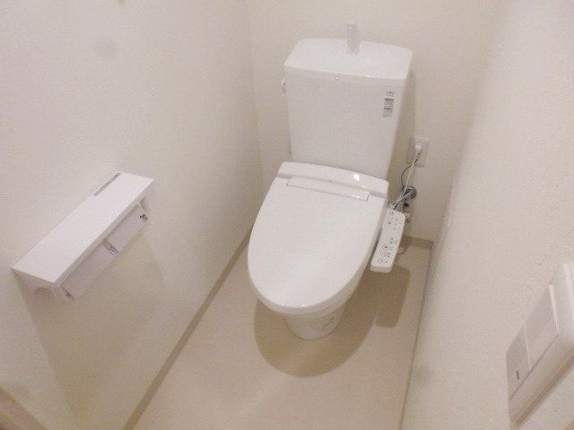 トイレ　★シャワートイレ付ですよ★