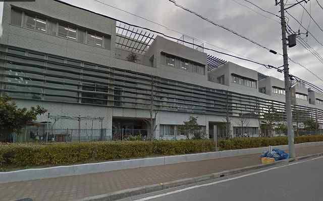 小学校　戸田市立芦原小学校（小学校）まで289m