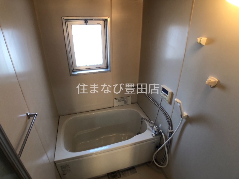 バス・シャワールーム　同型別室写真