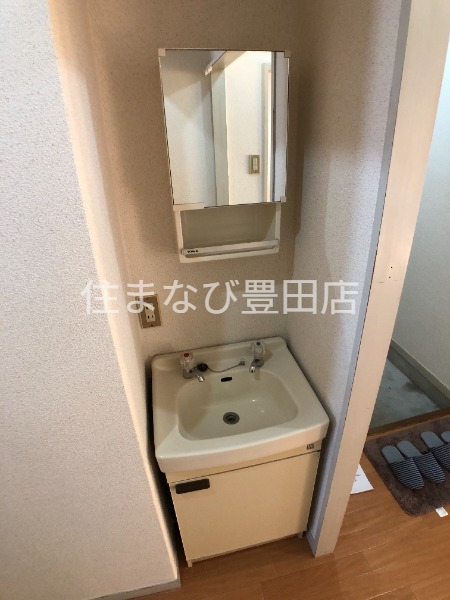 洗面設備　同型別室写真
