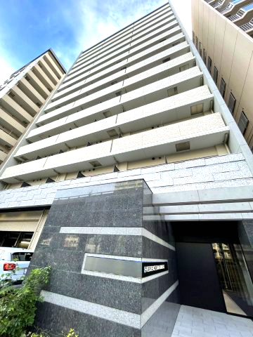 S-RESIDENCE江坂Eminenceの外観写真