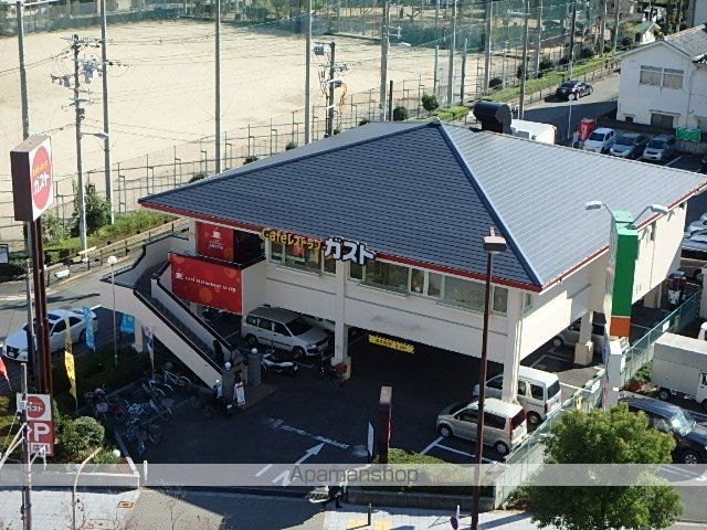 飲食店　ガスト（飲食店）まで220m
