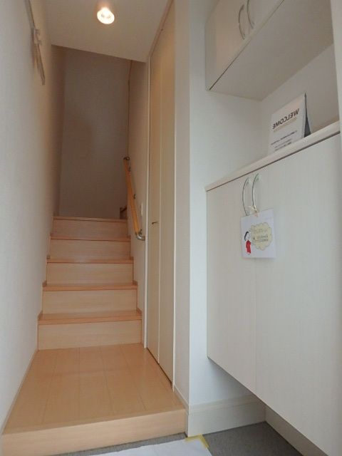 ヴィアノ3の玄関写真