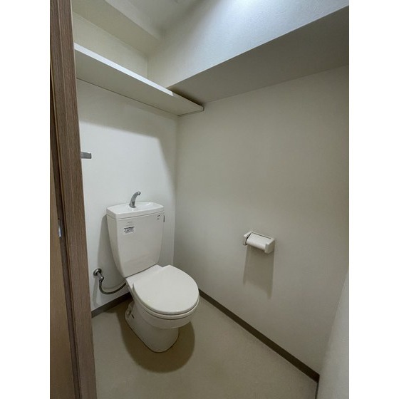 かすがマンション初台のトイレ写真