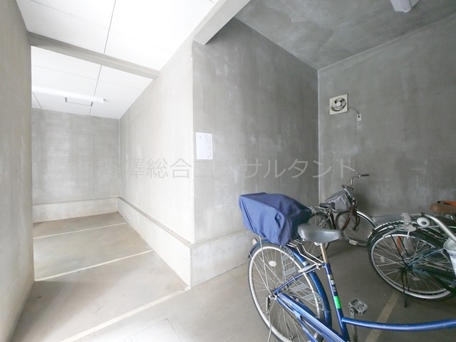 その他共有部分　屋内駐輪場、バイク置き場