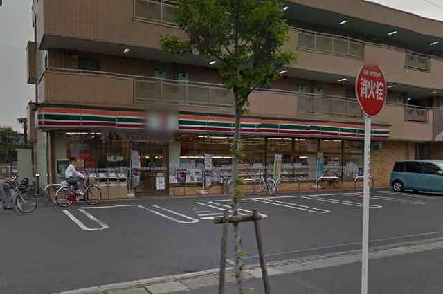 コンビニ　セブンイレブン戸田新曽新田店（コンビニ）まで345m