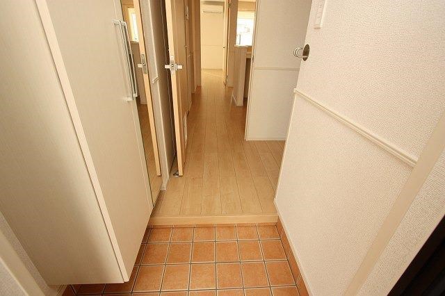 玄関　福岡の賃貸ならトーマスリビング原田店へ