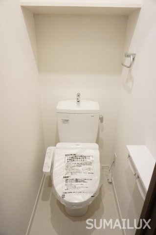 熊本市電健軍線 呉服町駅 徒歩3分 10階建 築5年のトイレ写真