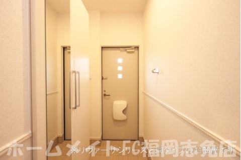 ＪＲ篠栗線 篠栗駅 徒歩18分 2階建 築6年の玄関写真
