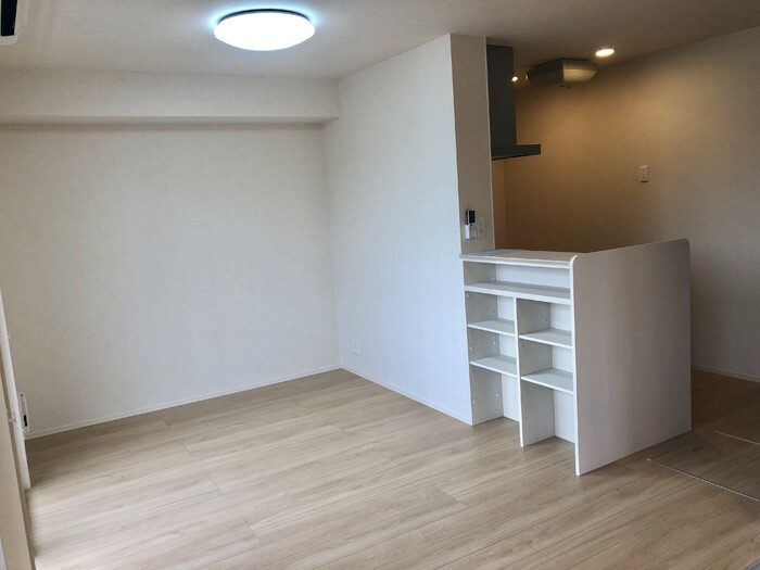 エテルナ花楯の居間写真