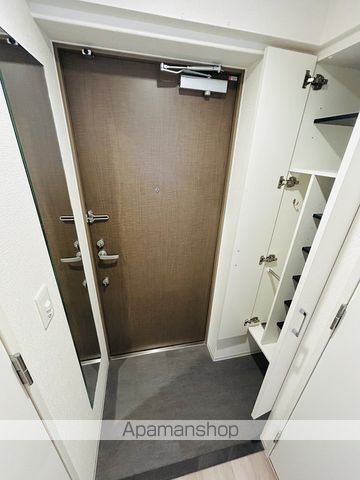 地下鉄御堂筋線 東三国駅 徒歩9分 14階建 築1年の玄関写真