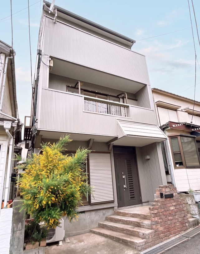三鷹市中原四丁目戸建