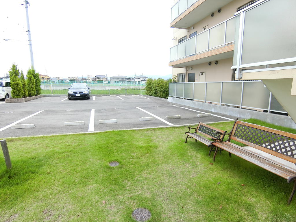 駐車場　広々駐車場☆