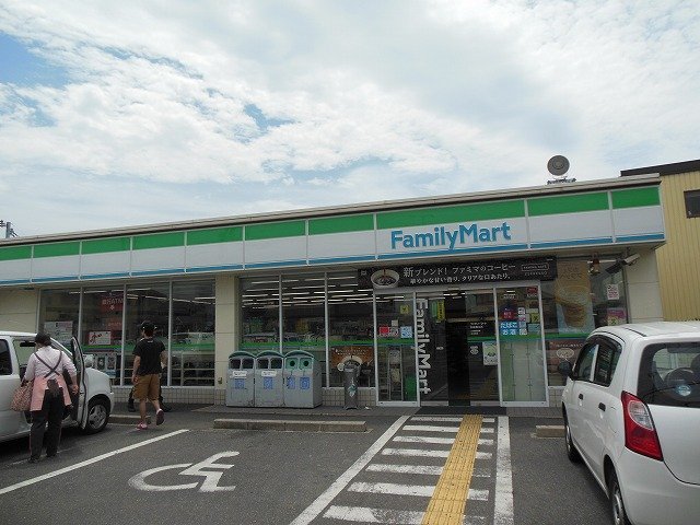 コンビニ　ファミリーマート和泉橋本店（コンビニ）まで591m