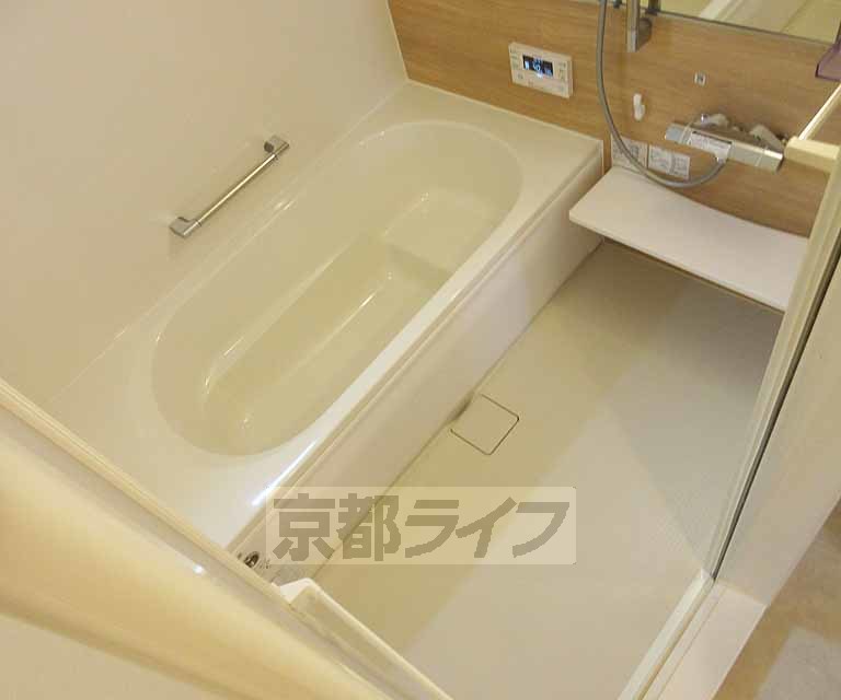 バス・シャワールーム　オシャレなお風呂です。
