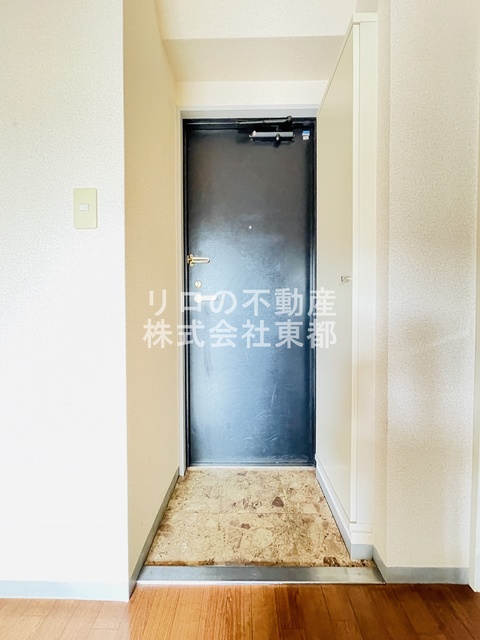 玄関　すっきりシンプルな玄関スペースです！