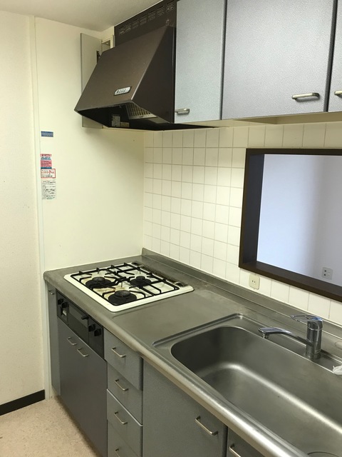 キッチン　同タイプ住戸です
