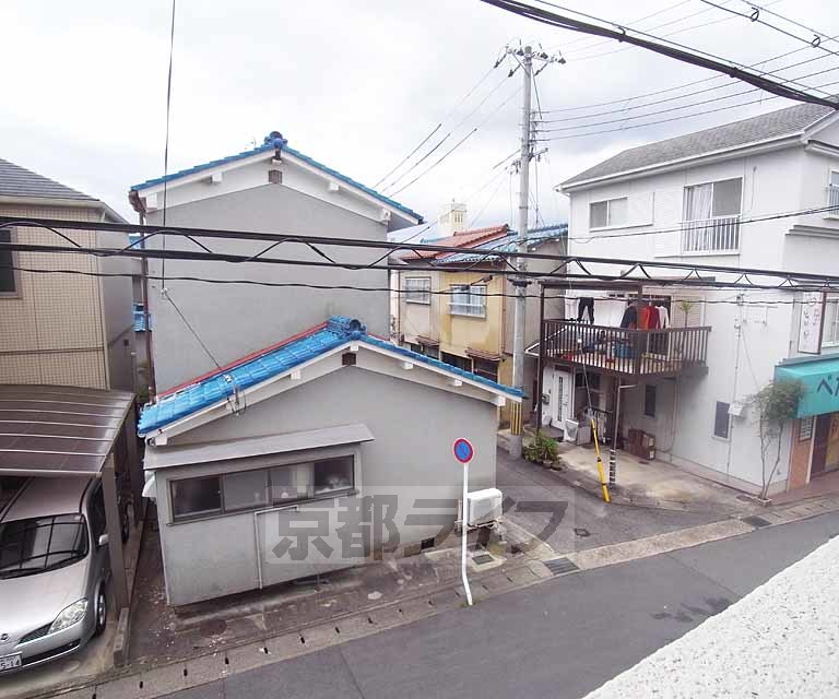 【京都市右京区太秦開日町のマンションの眺望】