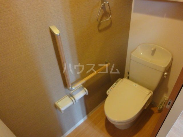 【メゾン　コンフォートのトイレ】