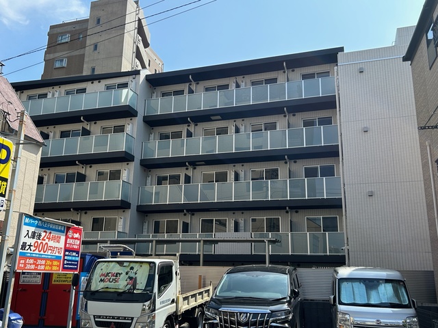 【八王子市千人町のマンションの建物外観】