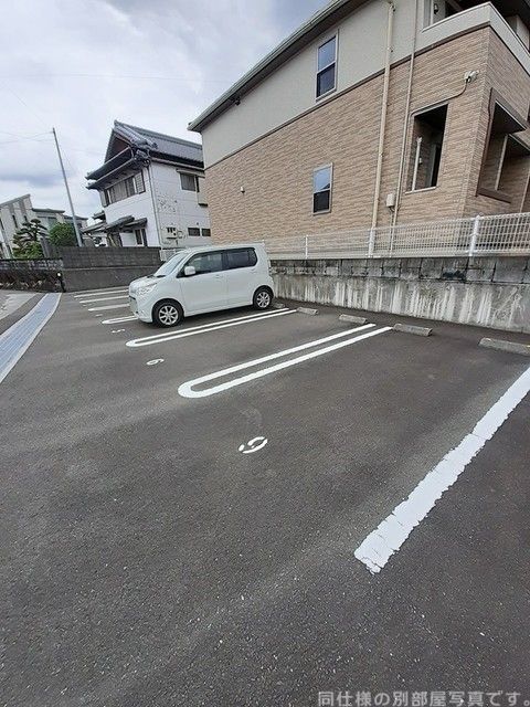 【オルゴール　IIIの駐車場】