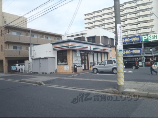 【守山市浮気町のマンションのコンビニ】