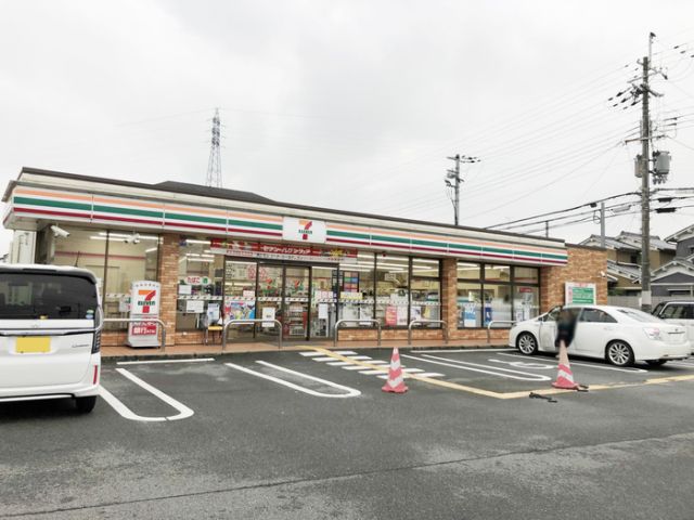 【橿原市豊田町のアパートの駐車場】